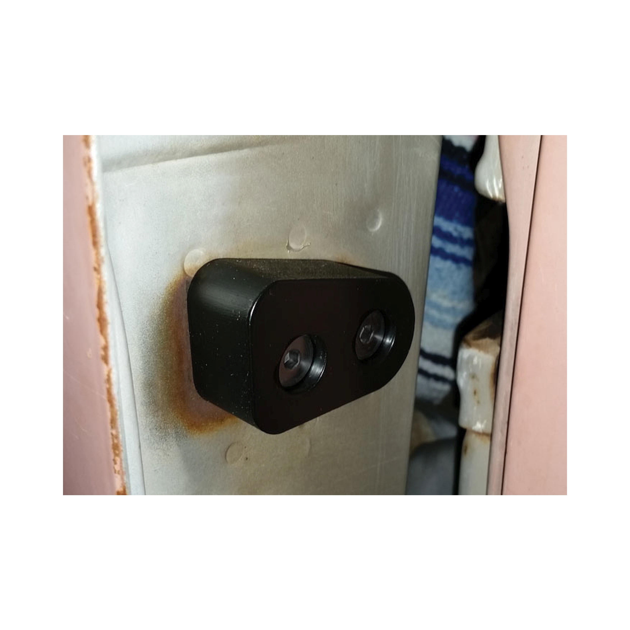 Brothers Trucks Door Wedges - Delrin - Pair - Image 2
