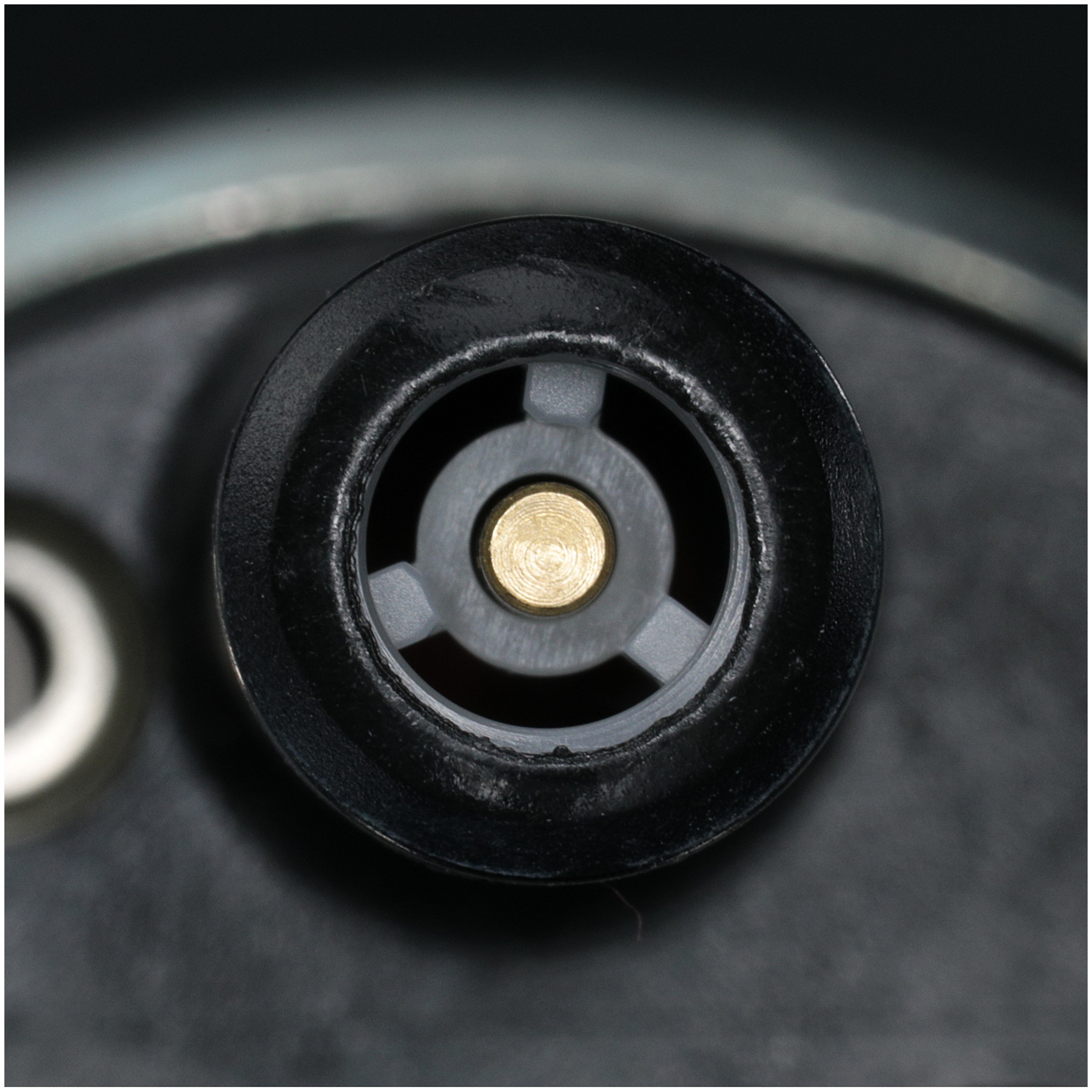 Delphi FE0245 Electric Fuel Pump - Image 5