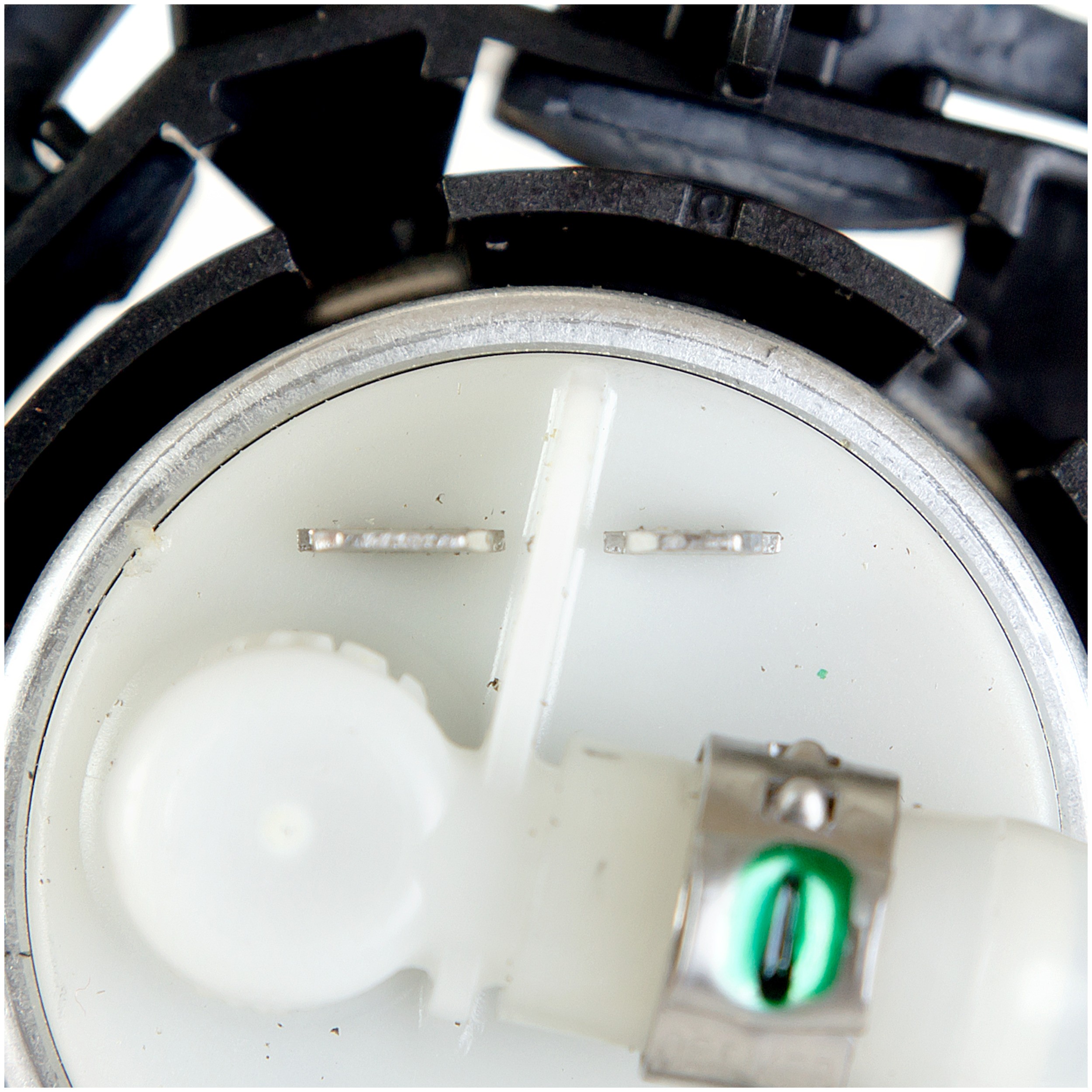 Delphi FE0725 Fuel Pump and Strainer Set - Image 4