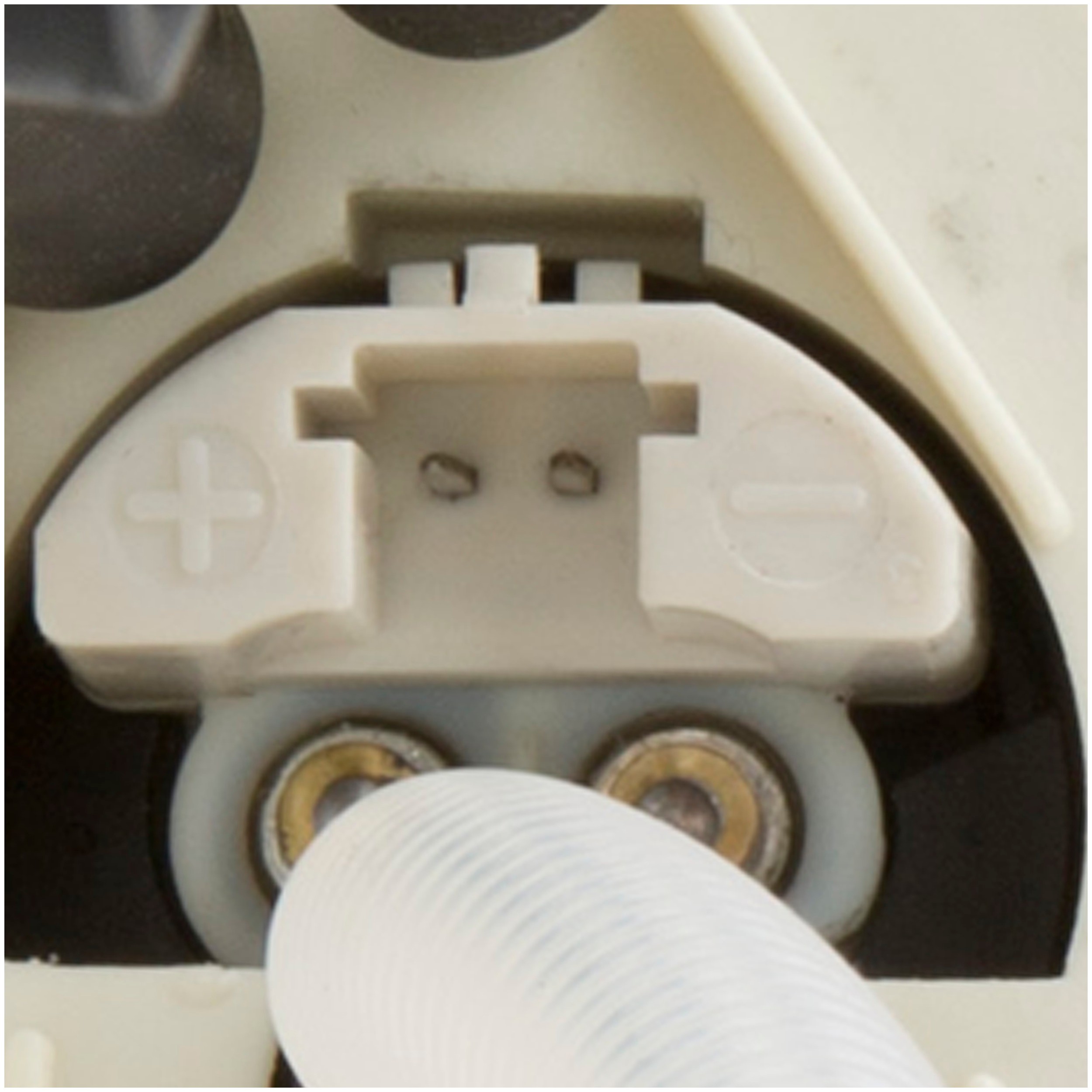Delphi HP10140 Fuel Pump and Strainer Set - Image 4