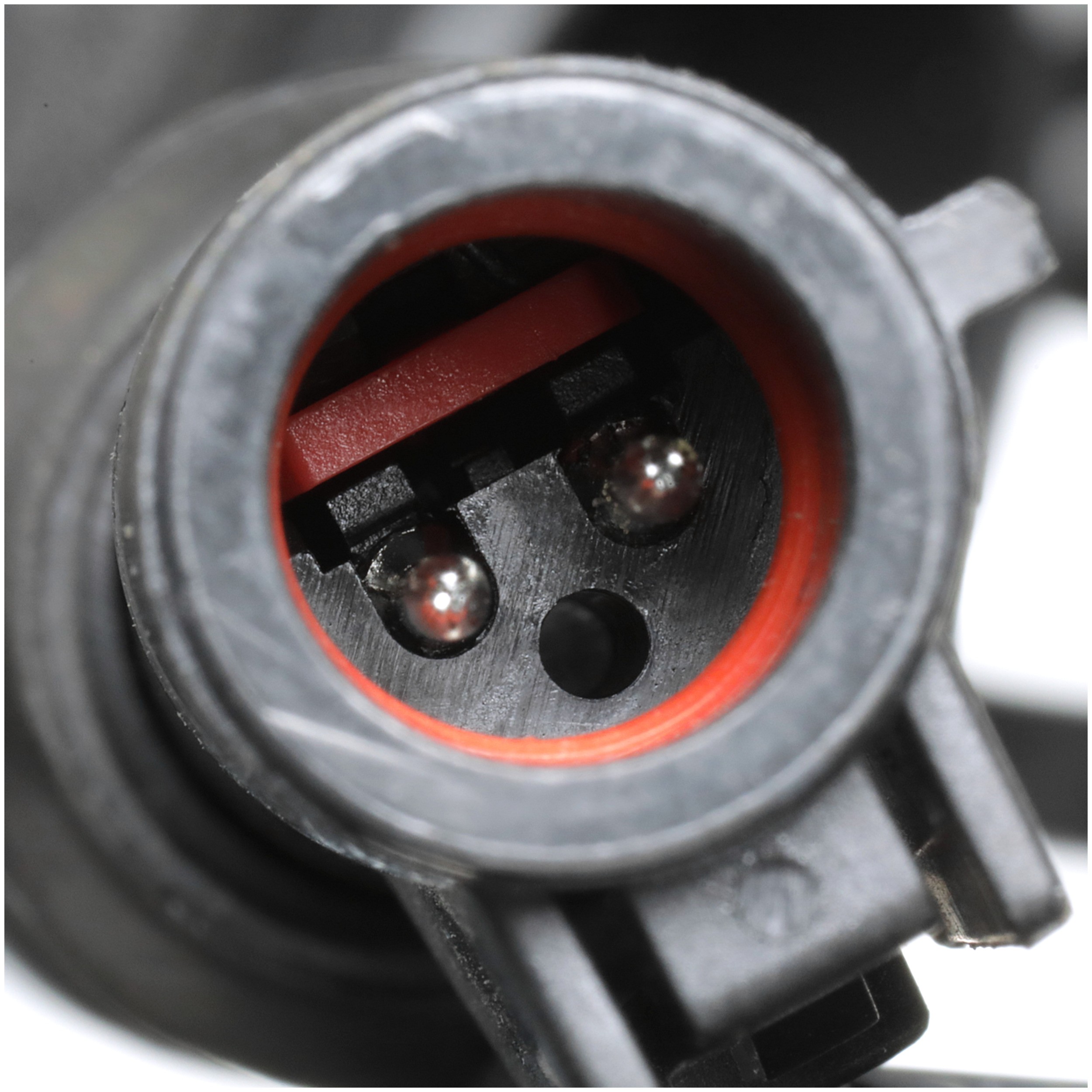 Delphi SS11697 ABS Wheel Speed Sensor - Image 4