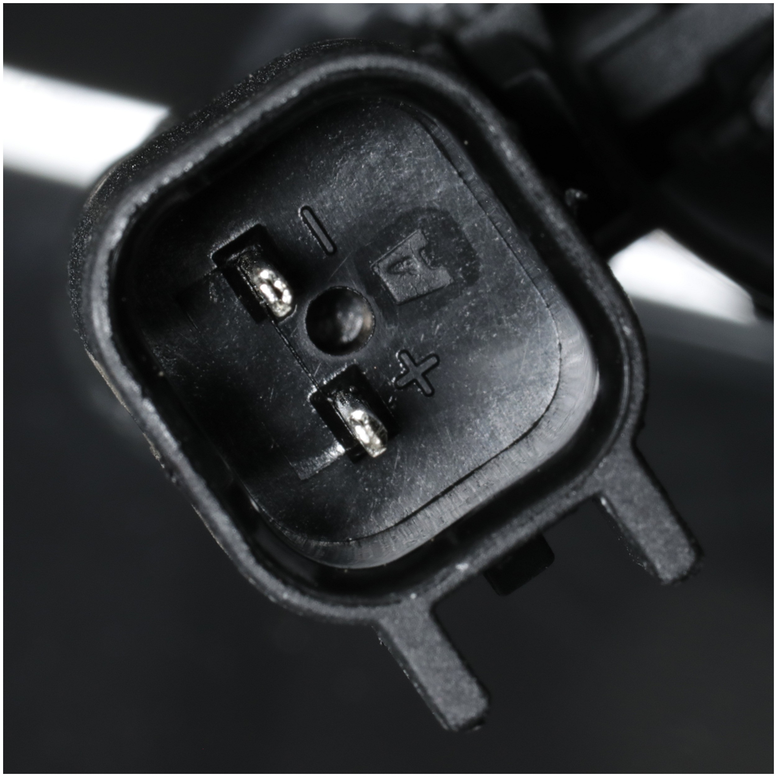 Delphi SS20377 ABS Wheel Speed Sensor - Image 4