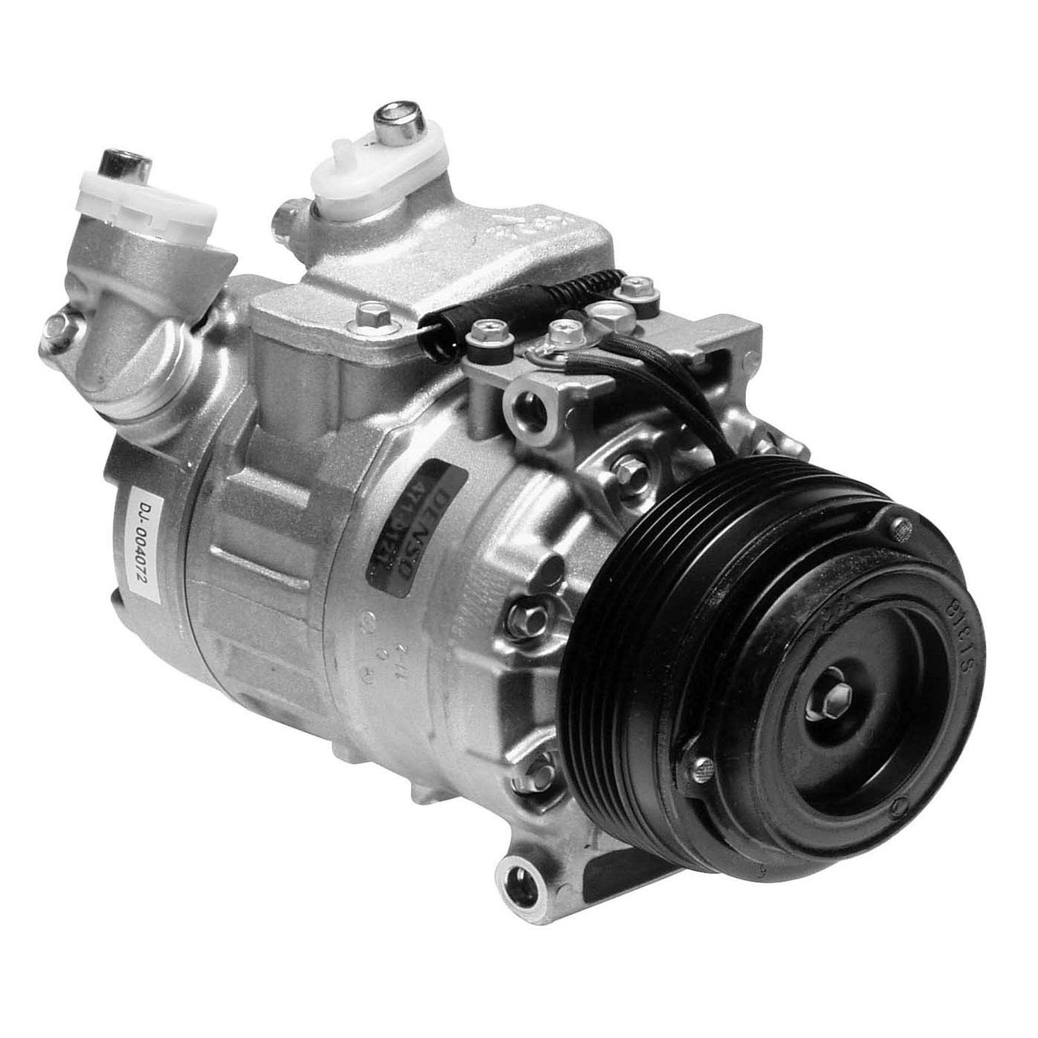 Denso 471-1121 NEW COMPRESSOR W/ CLUTCH - Image 2