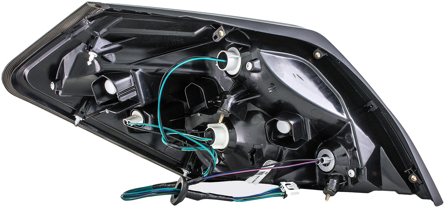 Dorman DOR-1611255 Tail Lamp Assembly - Image 2