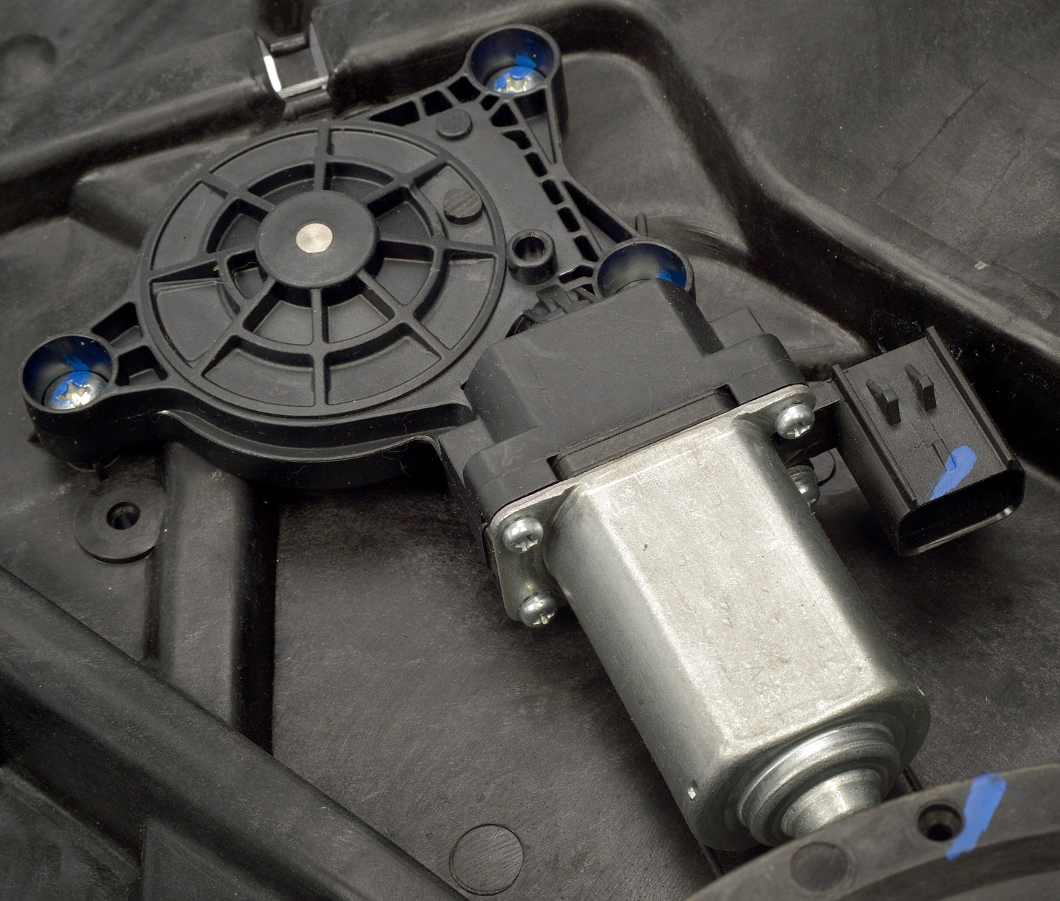 Dorman DOR-748-188 Power Window Regulator And Motor Assembly - Image 5