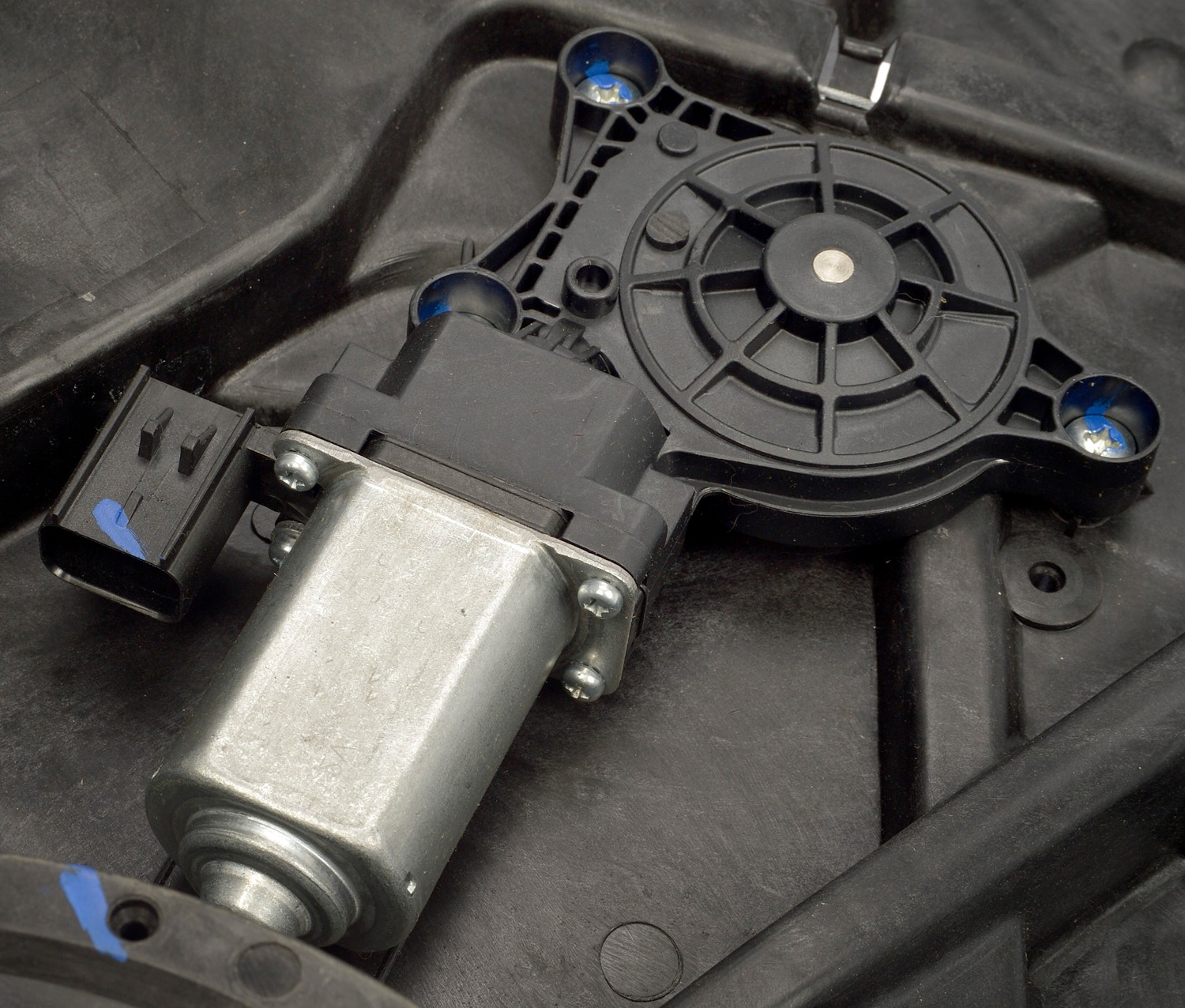 Dorman DOR-748-189 Power Window Regulator And Motor Assembly - Image 5