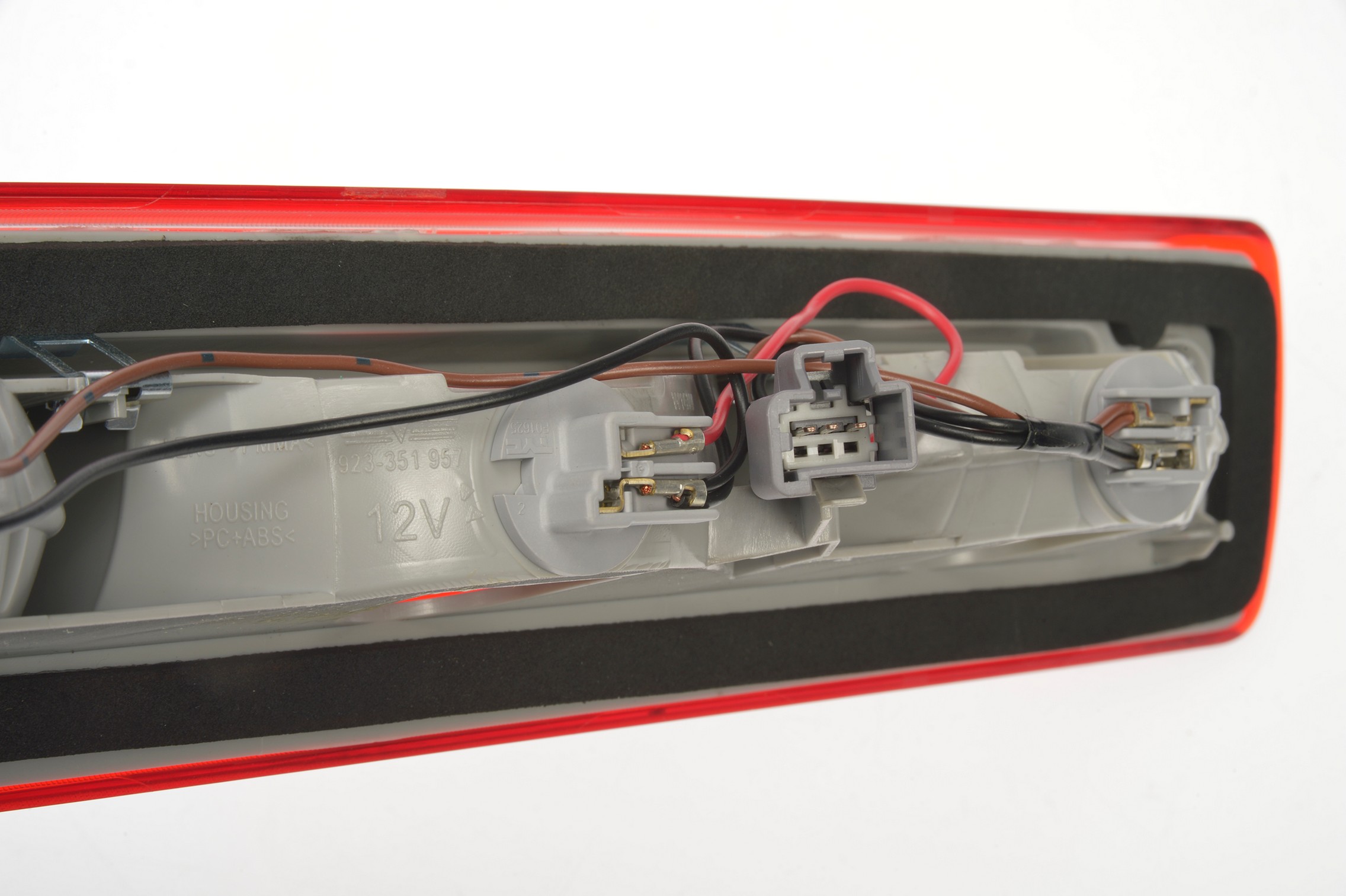 Dorman DOR-923-351 Third Brake Light Assembly - Image 8