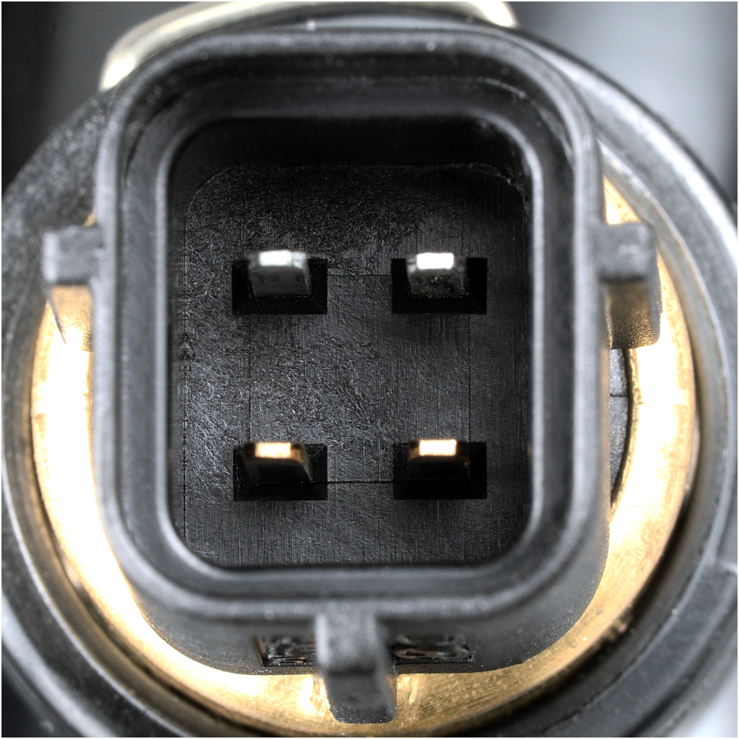 Gates CO34983 Engine Coolant Water Outlet - Image 3