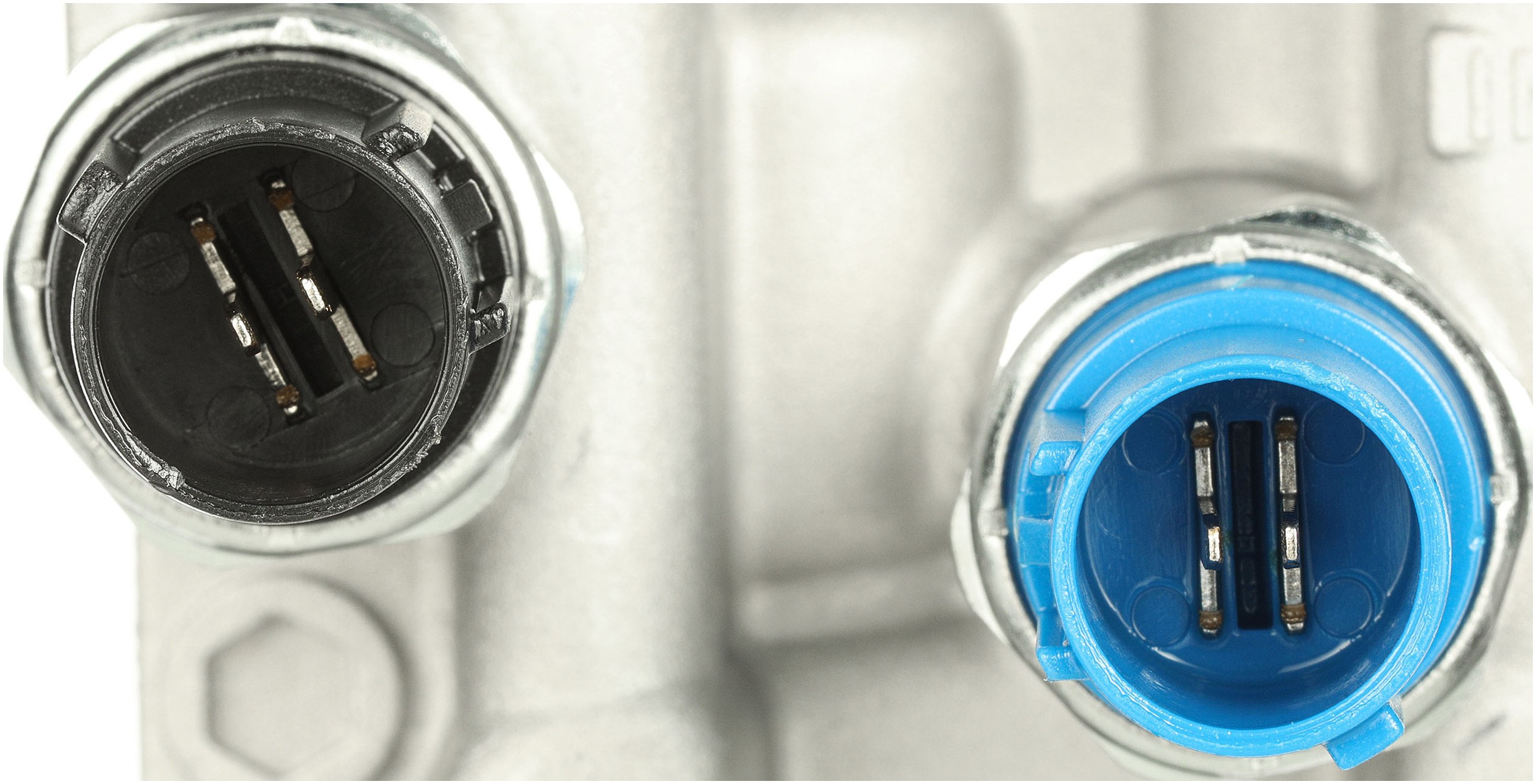 Gates VVS342 Engine Variable Valve Timing (VVT) Solenoid - Image 3