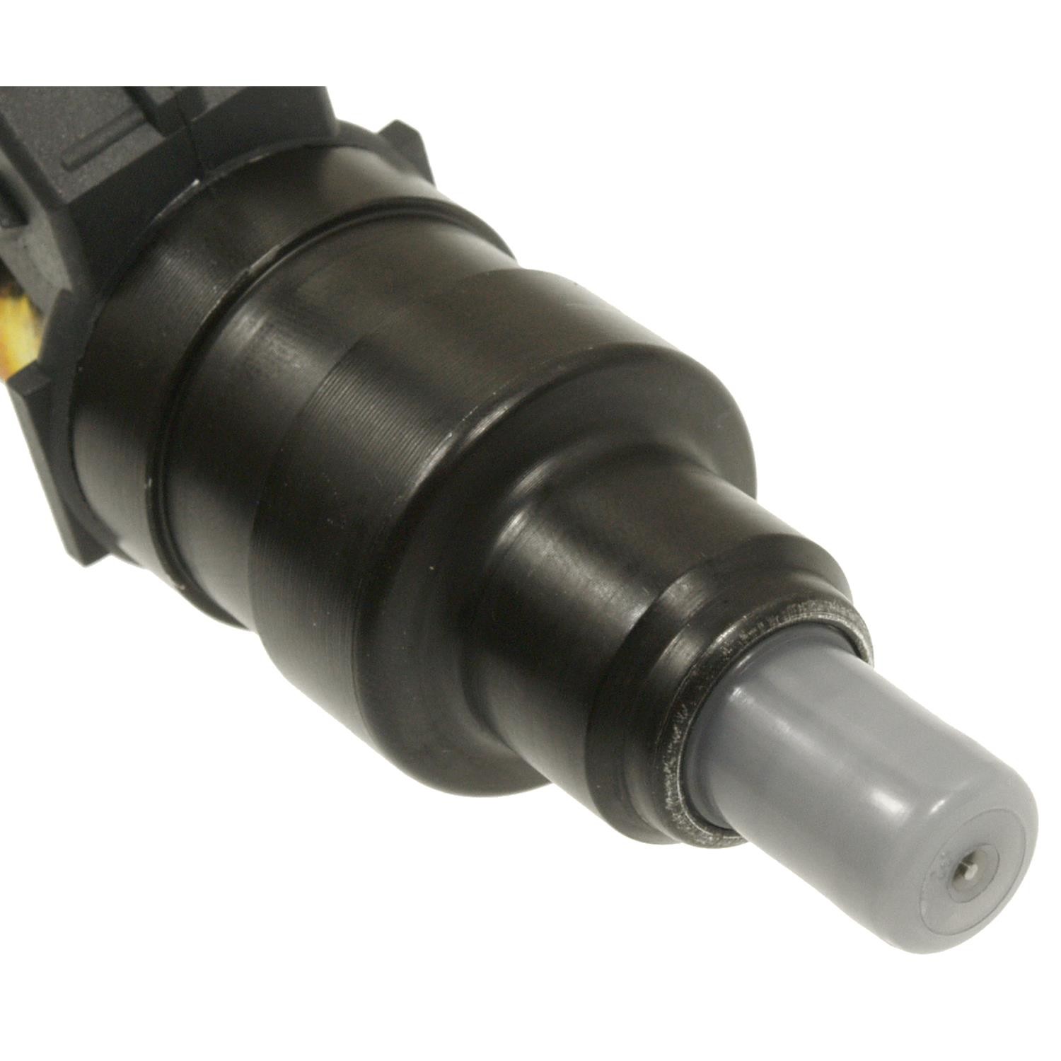 Standard FJ646 Fuel Injector - MFI - New