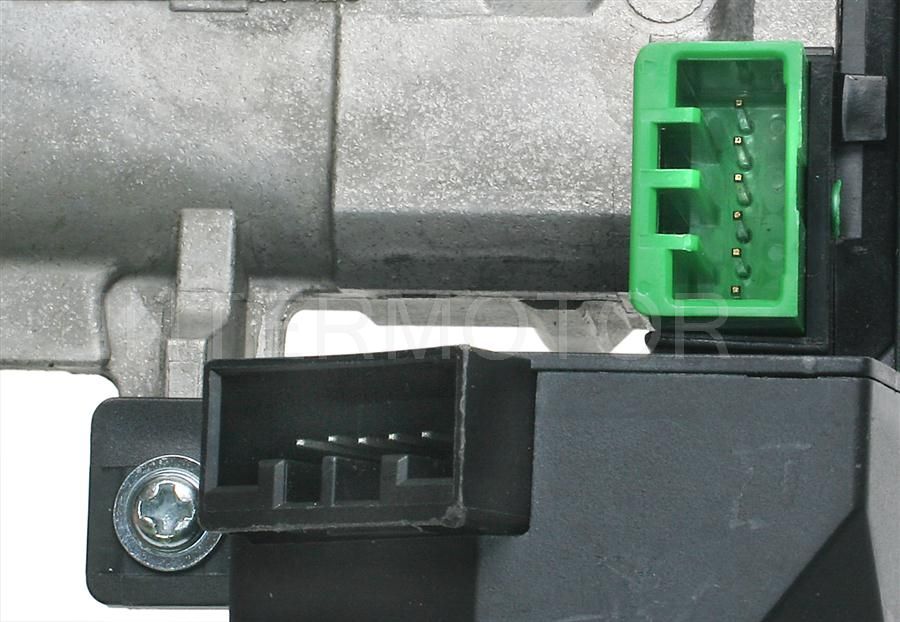Standard US-686 Ignition Switch With Lock Cylinder - Image 4