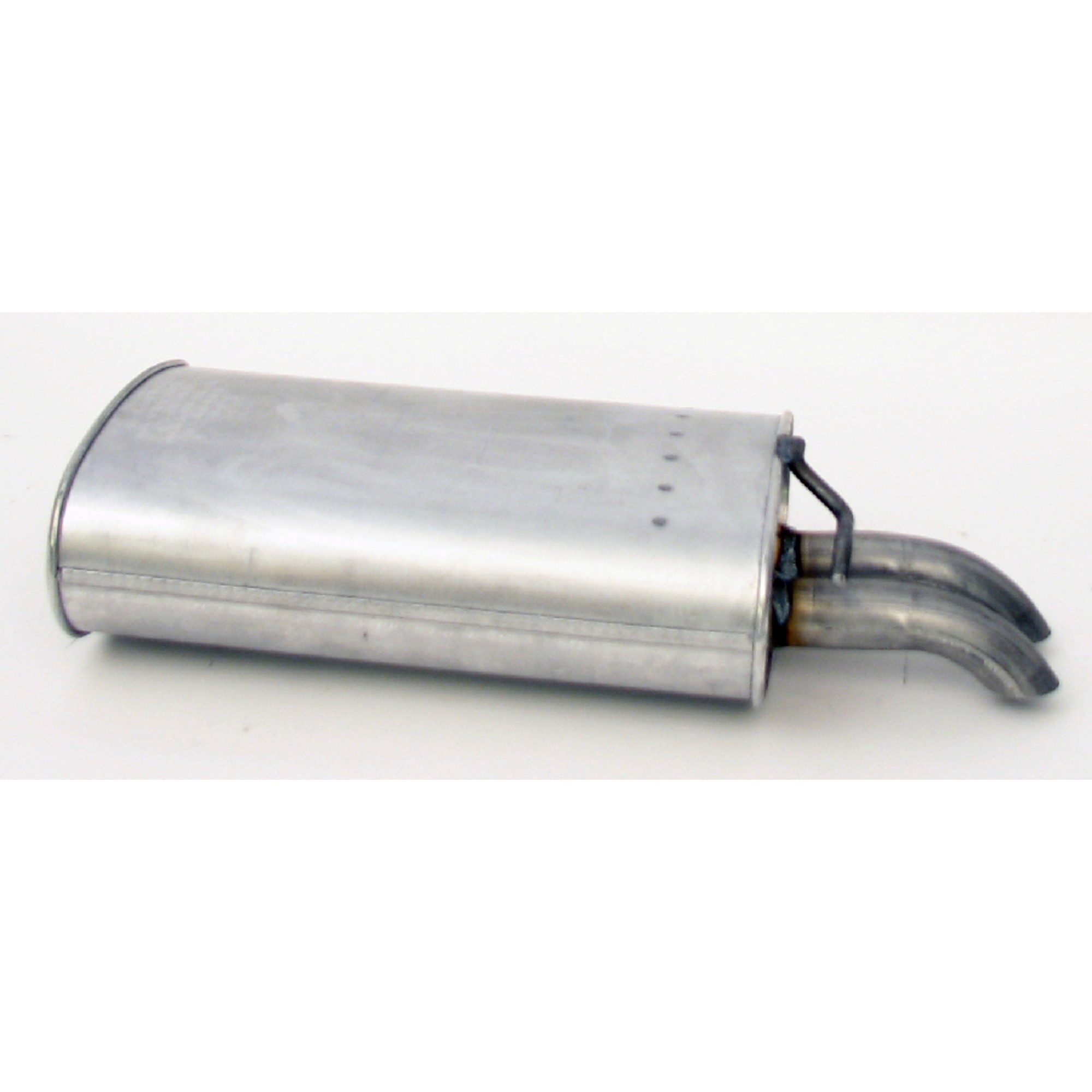 Walker 21561 Quiet-Flow SS Direct Fit Exhaust Muffler 2.25" Inlet (ID) 1.75" Outlet (OD)